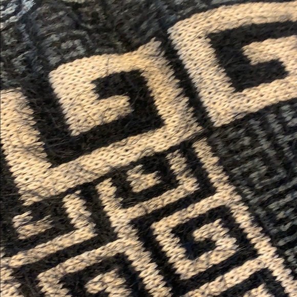 EUC super soft poncho - Picture 2 of 6